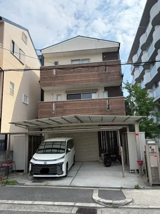 Akiya in Osaka