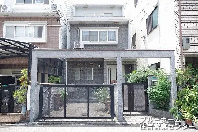 Akiya in Osaka