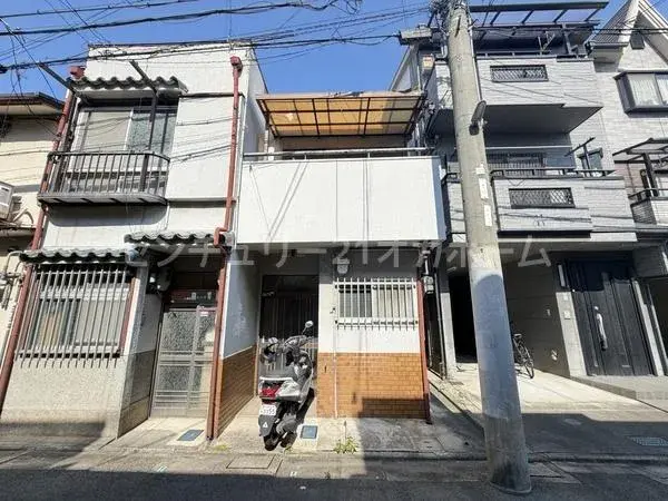 Akiya in Osaka