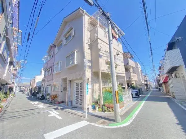 Akiya in Osaka