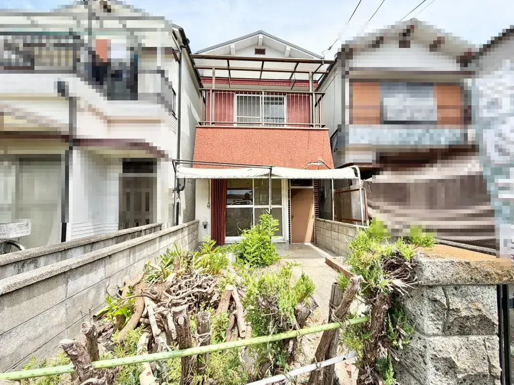 Akiya in Osaka