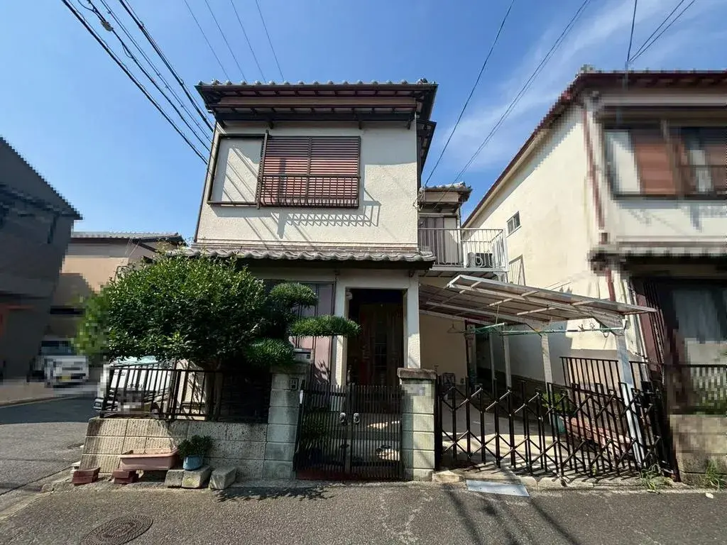 Akiya in Osaka