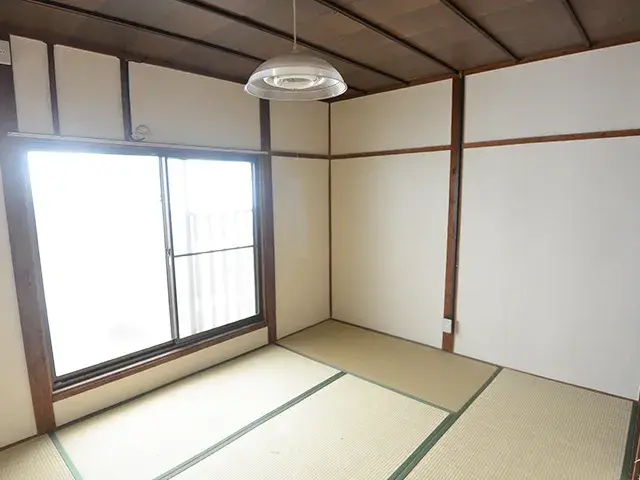 Akiya in Osaka