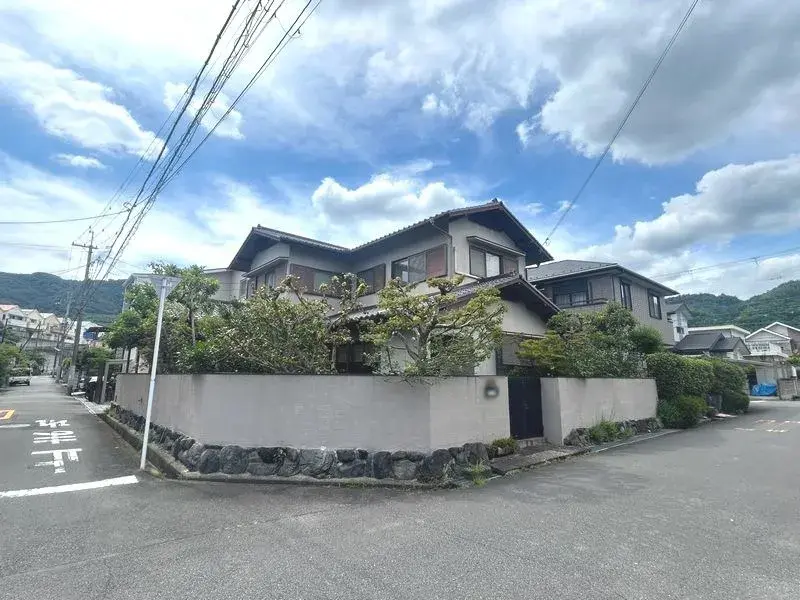 Akiya in Osaka