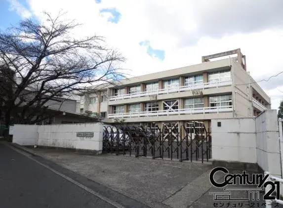 Bien immobilier 4LDK
Koryo-cho, District de Kitakatsuragi, Préfecture de Nara (6)
