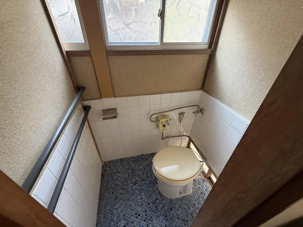 Hiroshima Prefecture Mihara City 4DK Property (12)