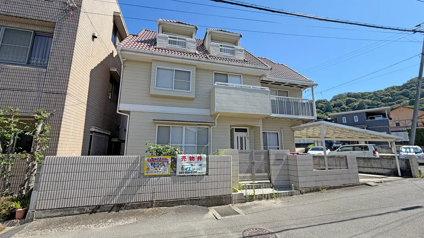 Akiya in Ehime
