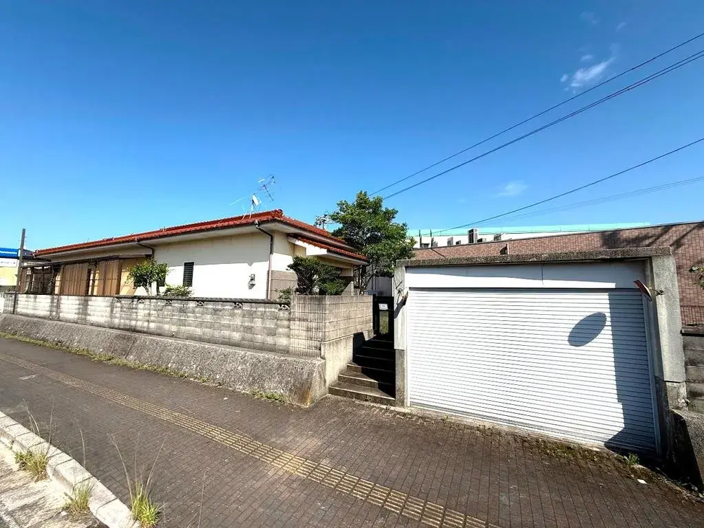 Akiya in 飯塚市