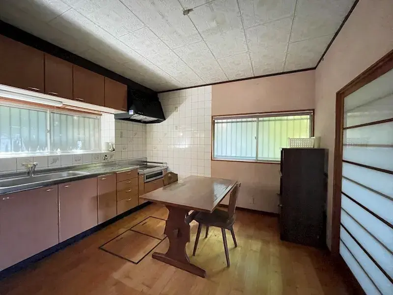 5DK Property Yahatahigashi Ward, Kitakyushu City, Fukuoka Prefecture (2)