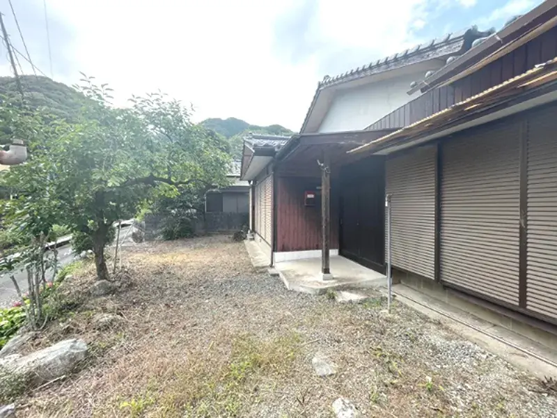 7DK Kitakyushu-shi Kokuraminami-ku Fukuoka Prefecture (2)