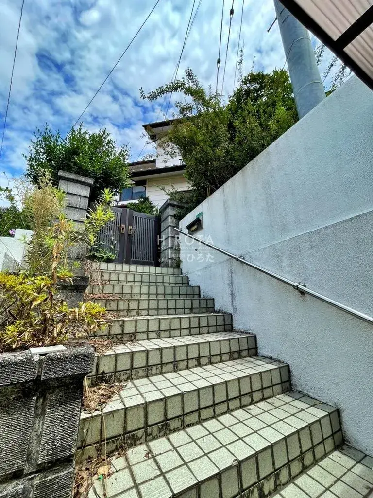 6DK Property in Kitakyushu City, Fukuoka Prefecture (2)