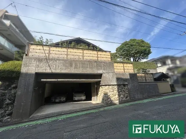 Akiya in Fukuoka