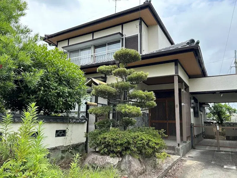Akiya in Saga