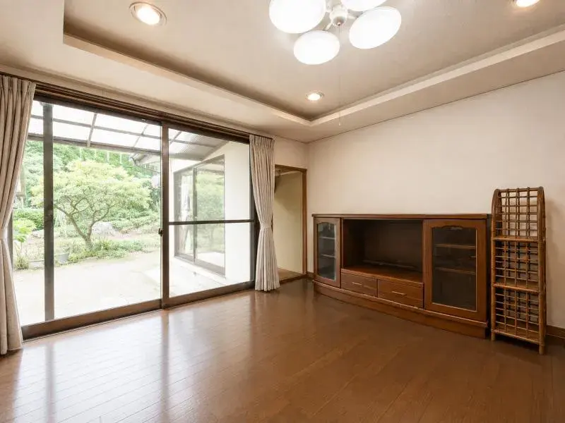 5LDK Property Ozu Town Kumamoto Prefecture (4)