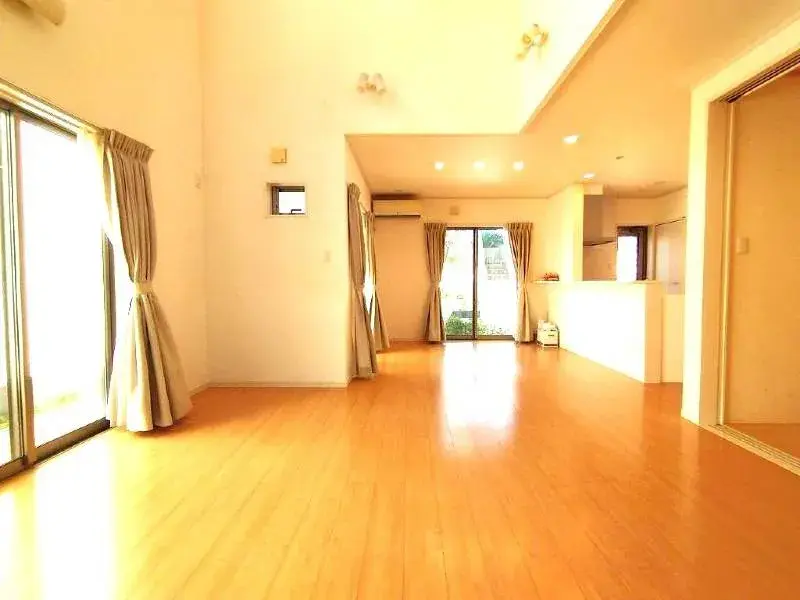 5LDK Property Tomigusuku City Okinawa Prefecture (8)