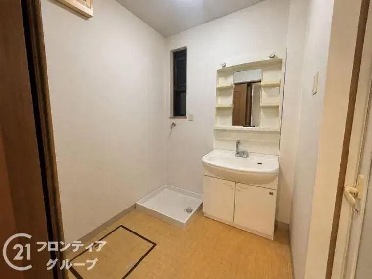 Osaka Prefecture Sakai City 4LDK Property (9)