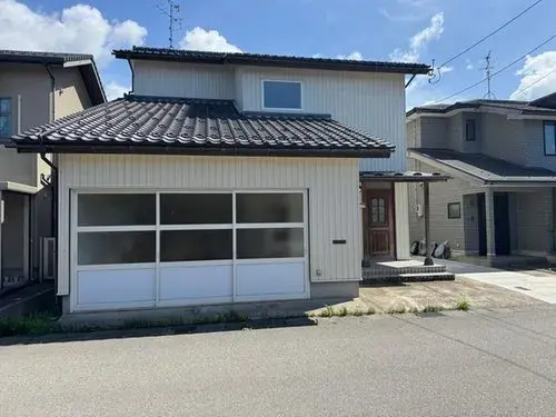4LDK+S物件 小松市 石川県 (2)