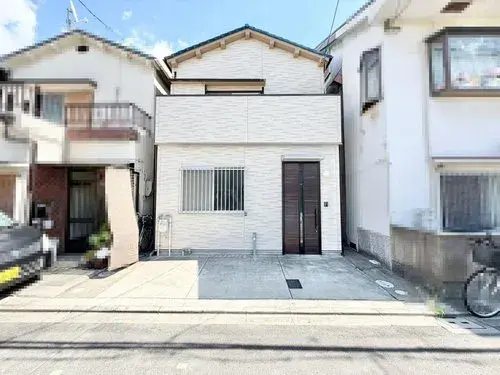 Akiya in Osaka