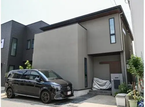 Akiya in Osaka