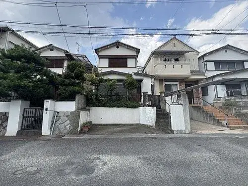 Akiya in Osaka