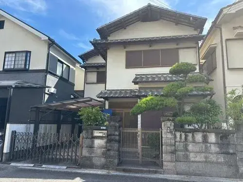Akiya in Osaka