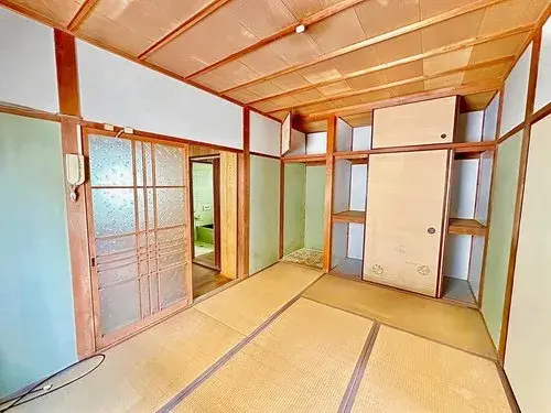 Hyogo Prefecture Kobe City 5 Bedroom Property (5)