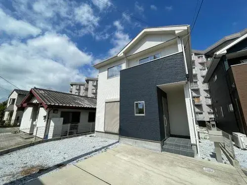 Akiya in 北九州市若松区