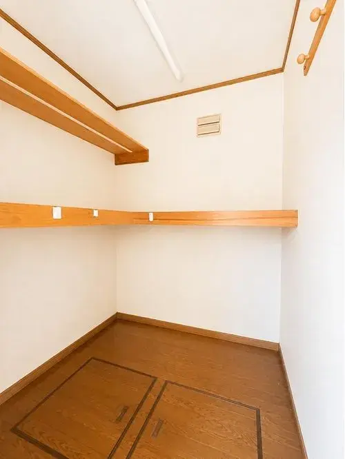 Hokkaido Sapporo 6 Bedroom Property (8)