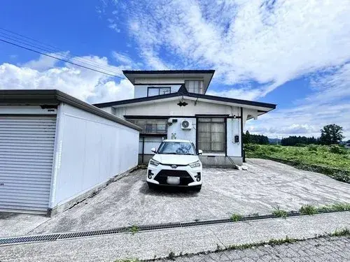 山形県新庄市5DK物件 (2)