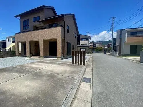 5LDK+S物件 甲府市 山梨県 (2)