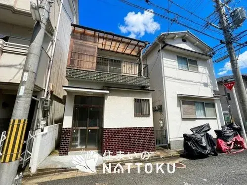 Akiya in Osaka