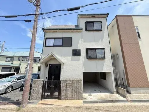 Akiya in Osaka