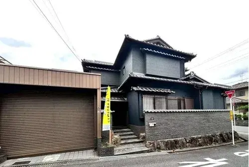 Akiya in Osaka