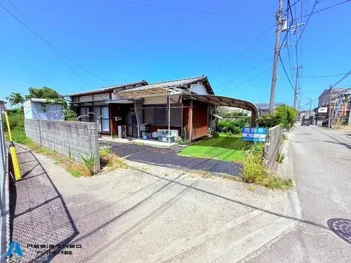 Ehime Prefecture Niihama City 3 Bedroom Property (2)