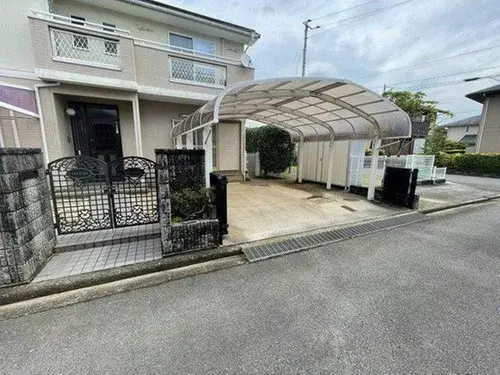 Ehime Prefecture Matsuyama City 4 Bedroom Property (3)