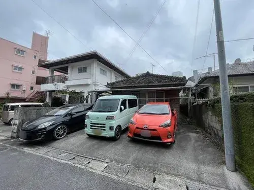 Akiya in Okinawa