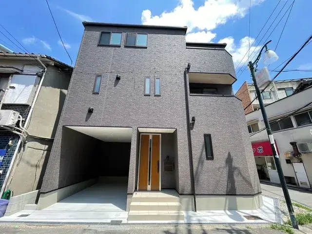 Akiya in Osaka