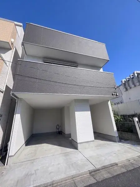 Akiya in Osaka