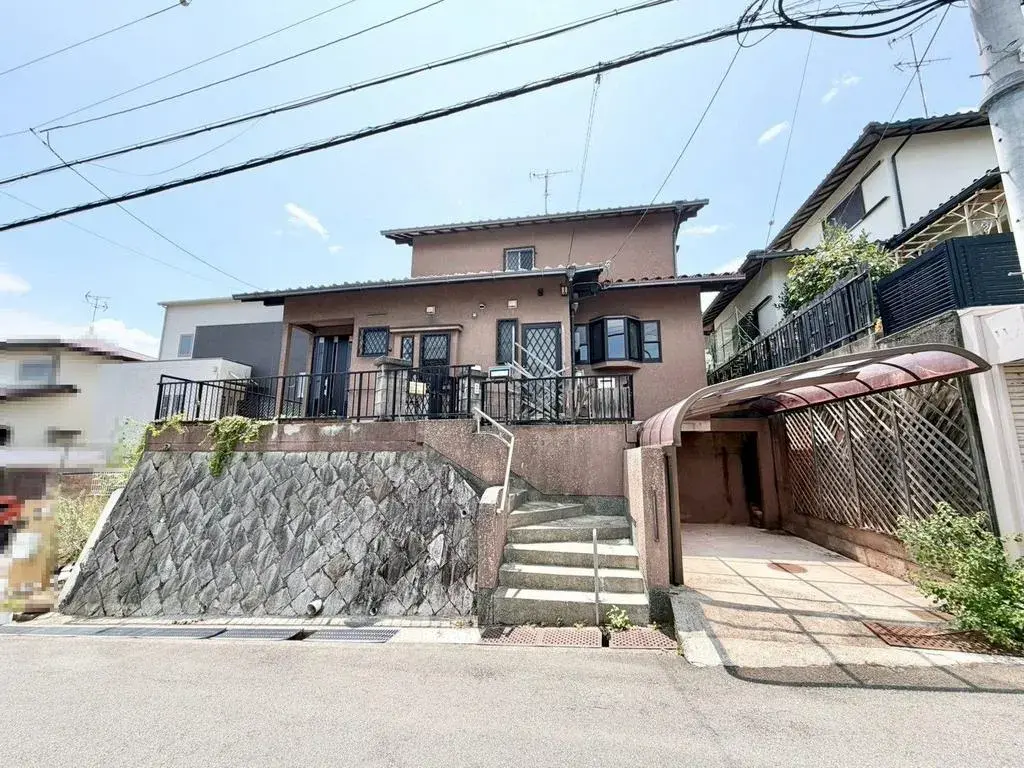 Akiya in Osaka