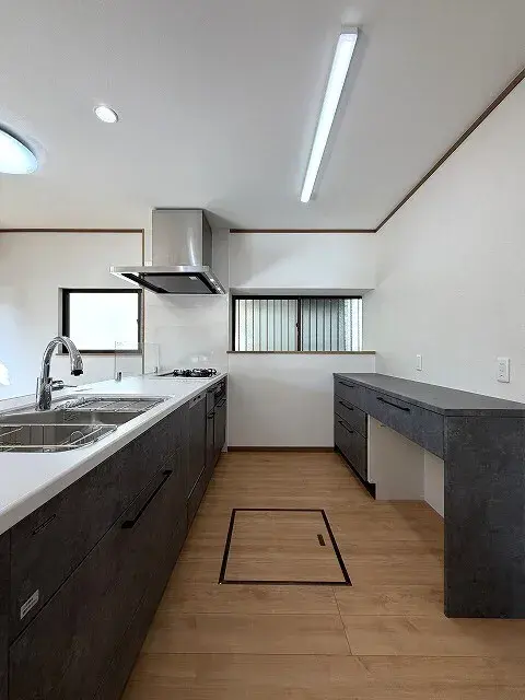 Propiedad 4LDK en la ciudad de Matsuyama, Prefectura de Ehime (15)