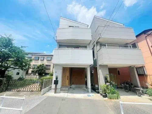Akiya in 葛饰区