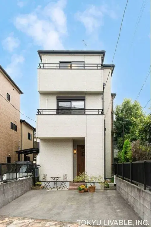 Akiya in Tokyo