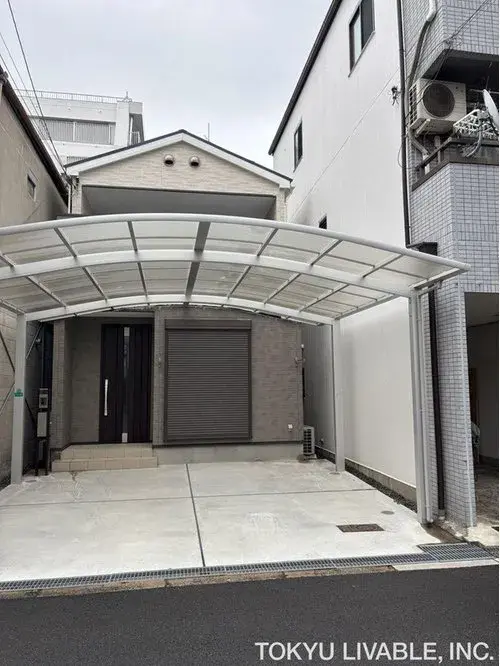 Akiya in Osaka