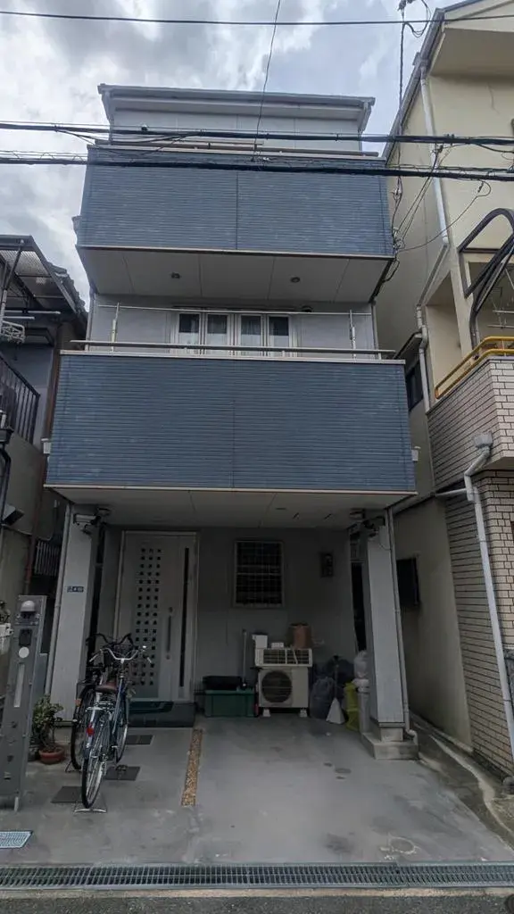 Akiya in Osaka