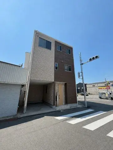 Akiya in Osaka