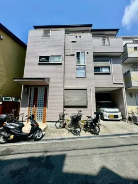 Akiya in Osaka