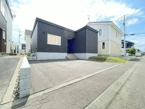 Akiya in 千歳市