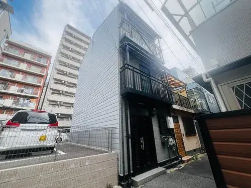 Akiya in Osaka