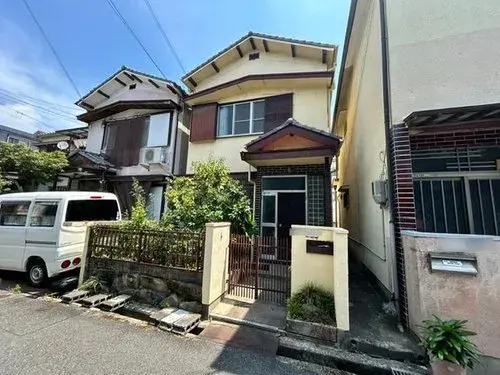 Akiya in Osaka
