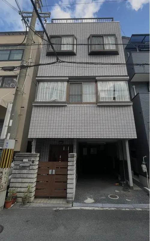 Akiya in Osaka